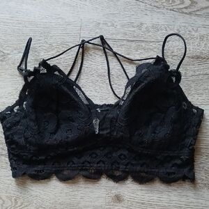 Zenana Outfitters Black Lace Strappy Bandeau